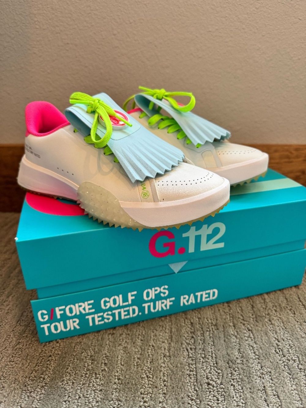 G Fore 112 Ladies Golf Shoes size 7